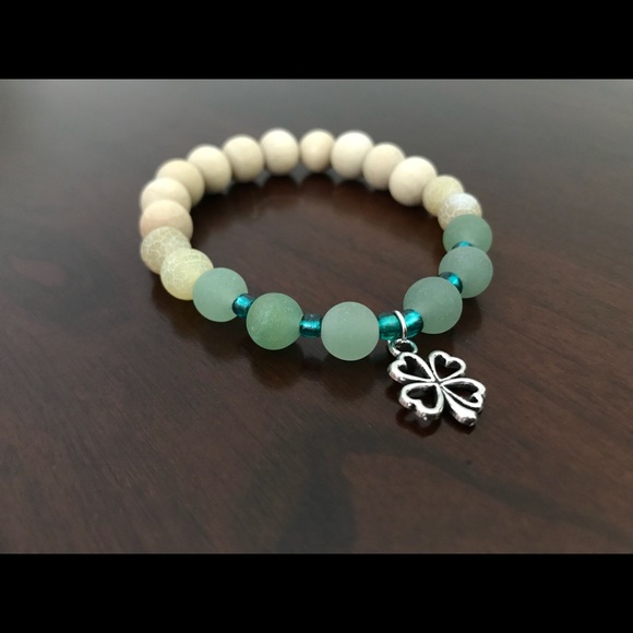 Handmade Aventurine Gemstone Bracelet - Picture 1 of 1